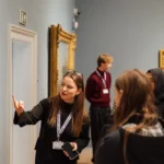 Art history magazine: Pros and Cons